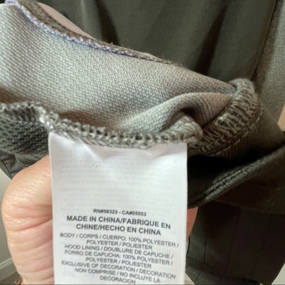 Nike Lebron James Jacket - Picture 4 of 11